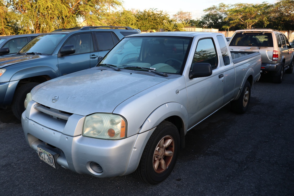 NISS Frontier 2004 NSJ261