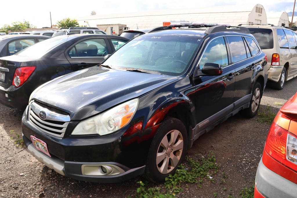 SUBA Outback 2010 TXW739