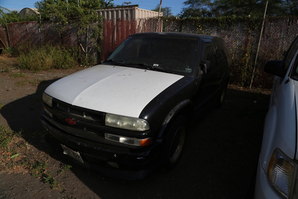 CHEV Blazer 2003 JYW422-4