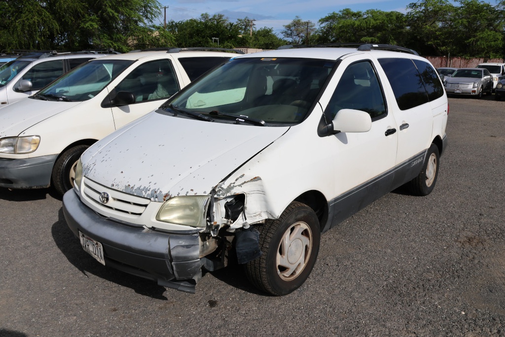 TOYT Sienna 2002 JVR011