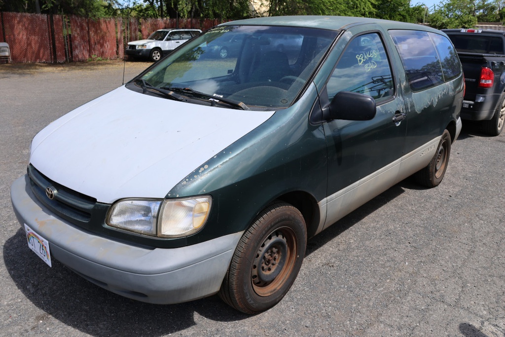 TOYT Sienna CE 1999 WST261