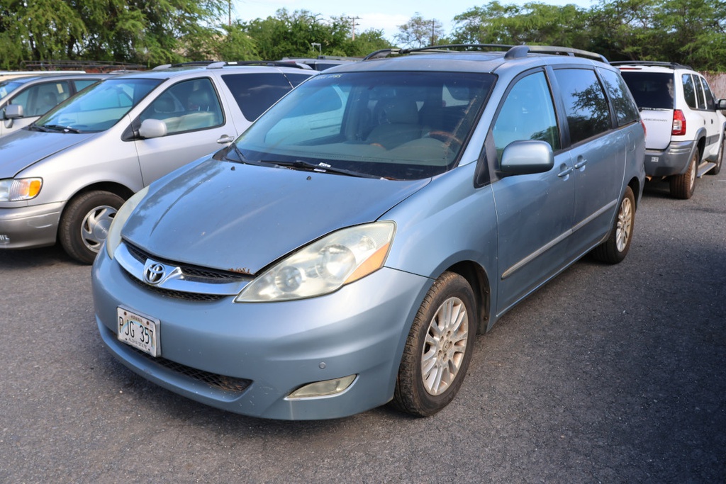 TOYT Sienna 2007 PJG357