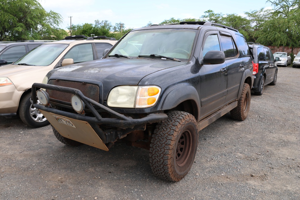 TOYT Sequoia 2001 PYY215