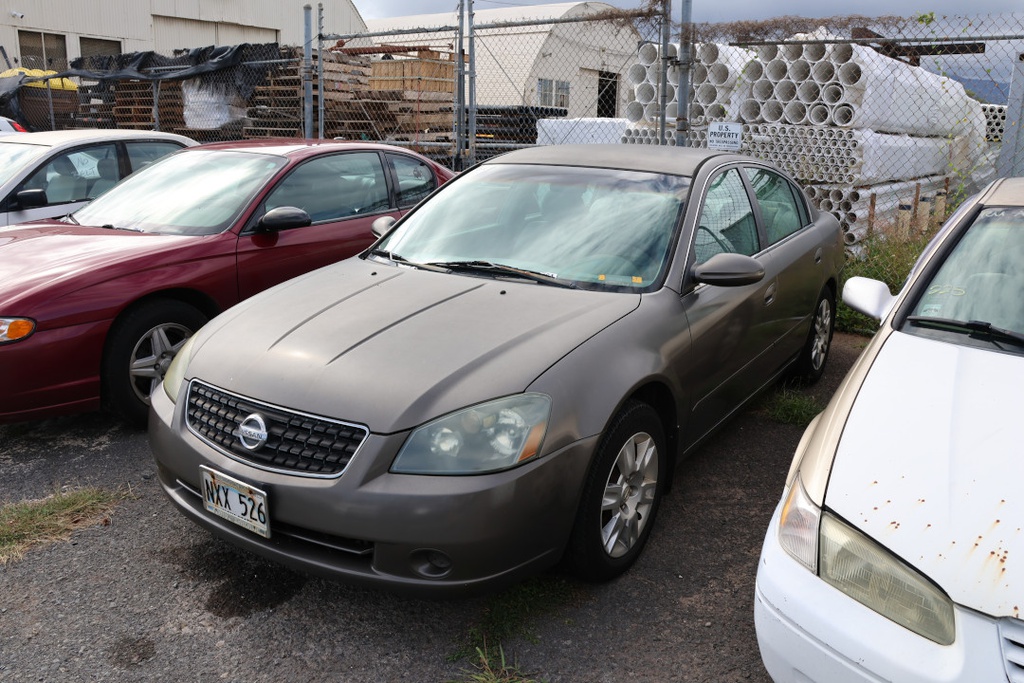 NISS Altima 2005 NXX526