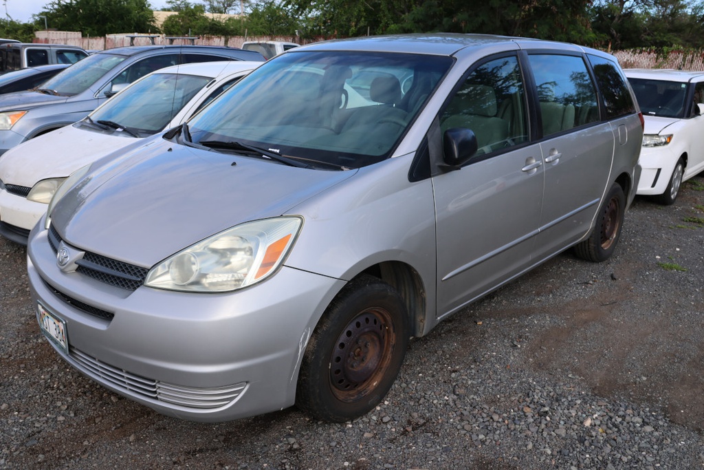 TOYT Sienna 2005 NST384