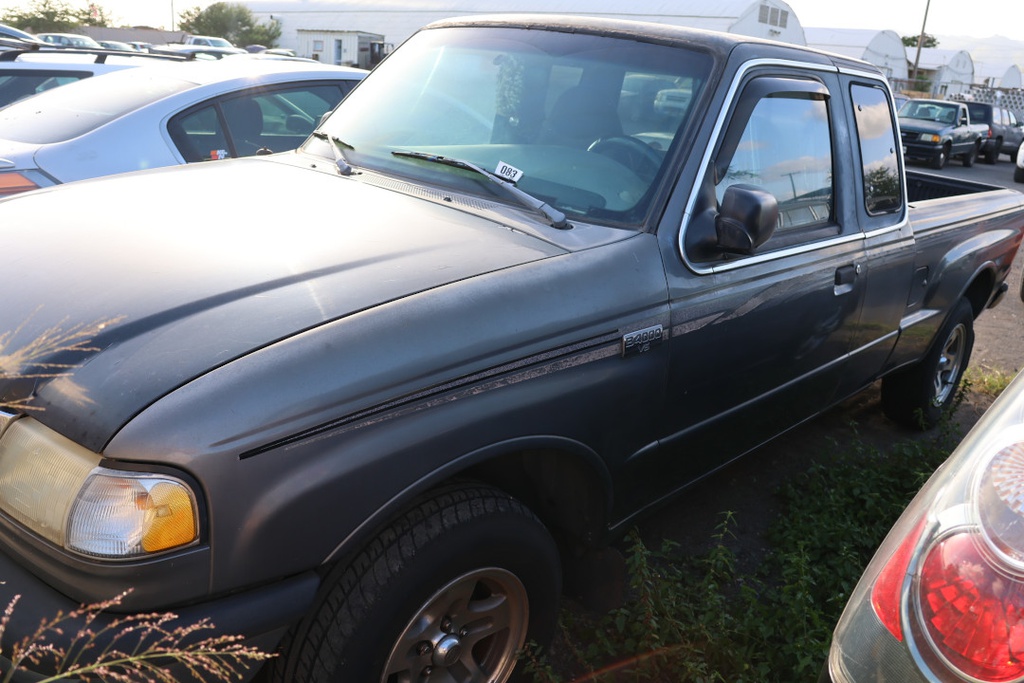 MAZD B4000 1998 GXX954-66