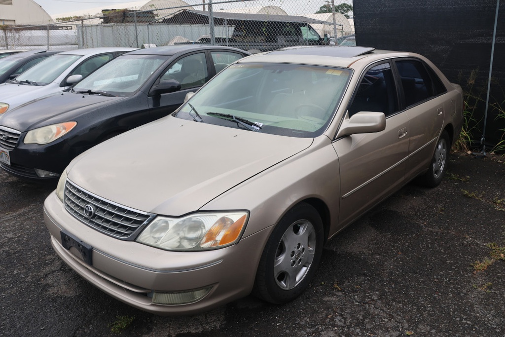 TOYT Avalon 2003 WSU074