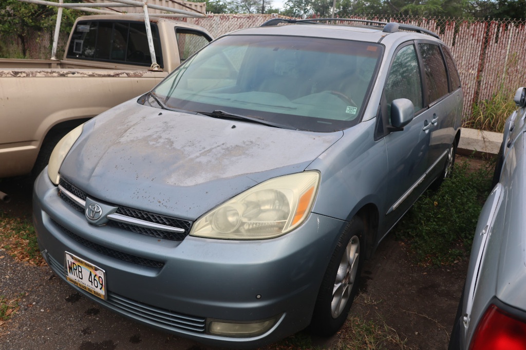 TOYT Sienna 2004 WRB469