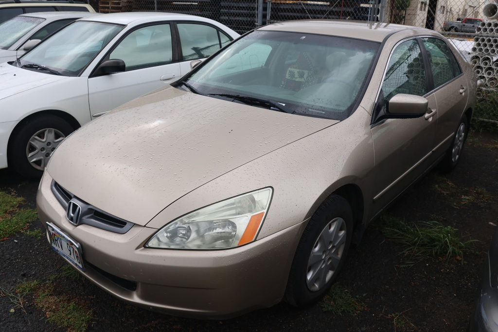 HOND Sedan 2004 NRV978