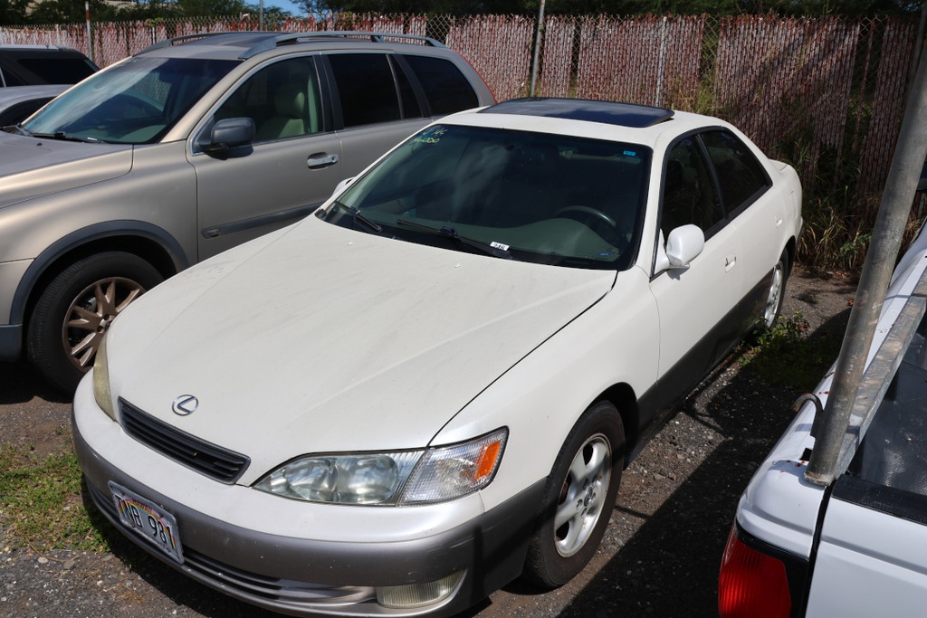 LEXS ES 1997 TNB981