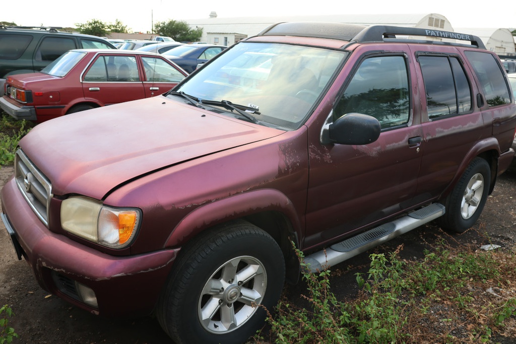 NISS Pathfinder 2004 NNZ681