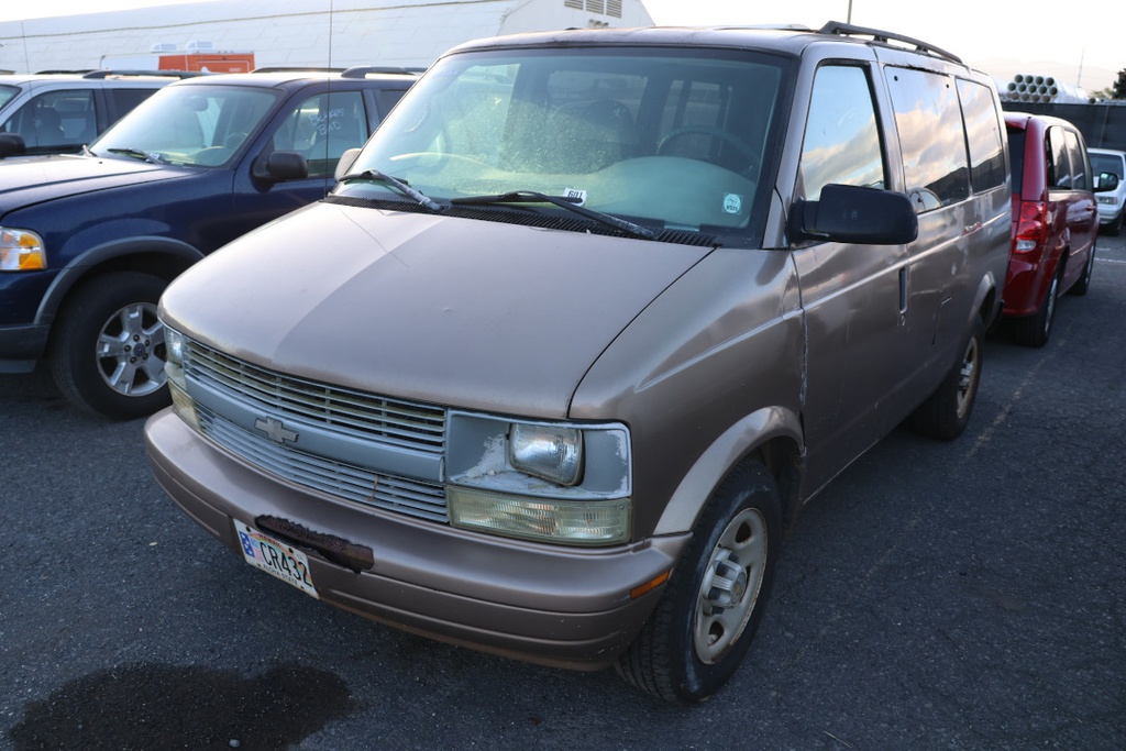 CHEV Astro Van 2005 CR432-77