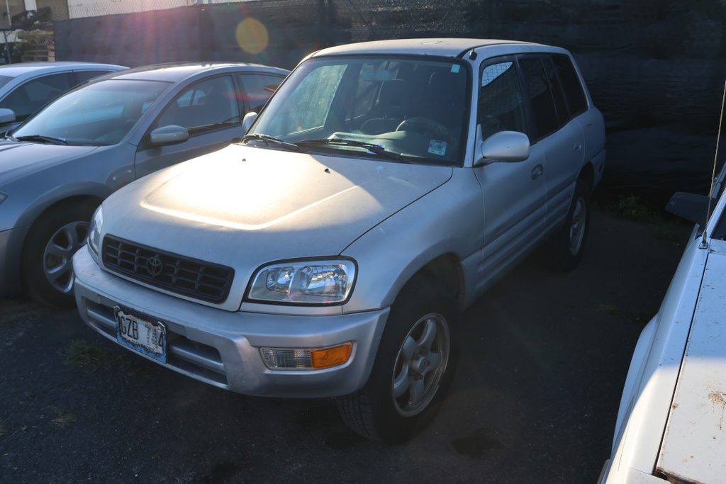 TOYT Rav4 1999 GZB744
