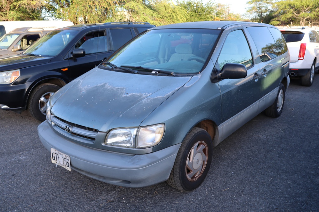 TOYT Sienna 1998 GTY155