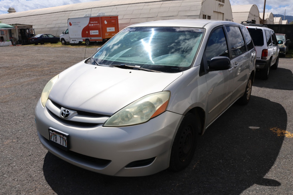 TOYT Sienna 2006 778TTY